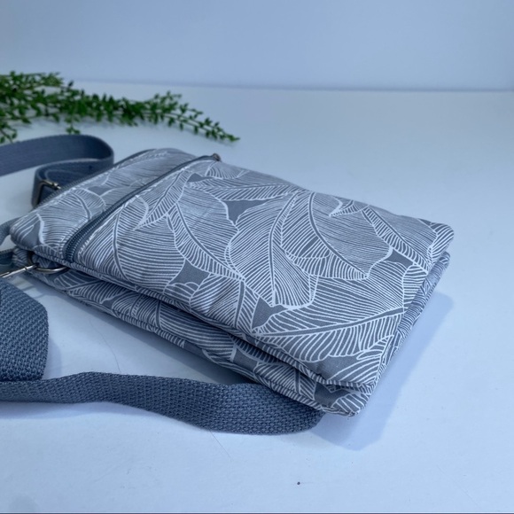 Hand.Made Grey & White Leaf Print Soft Crossbody Bag NWOT - Picture 6 of 11